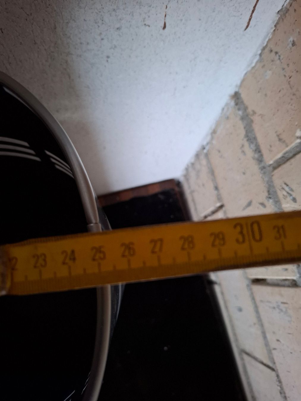 Altro per la casa: Metallbehälter,  Durchmesser 25 cm, Höhe 50 cm – Usato da Schönholzerswilen venduto da clyde123 2
