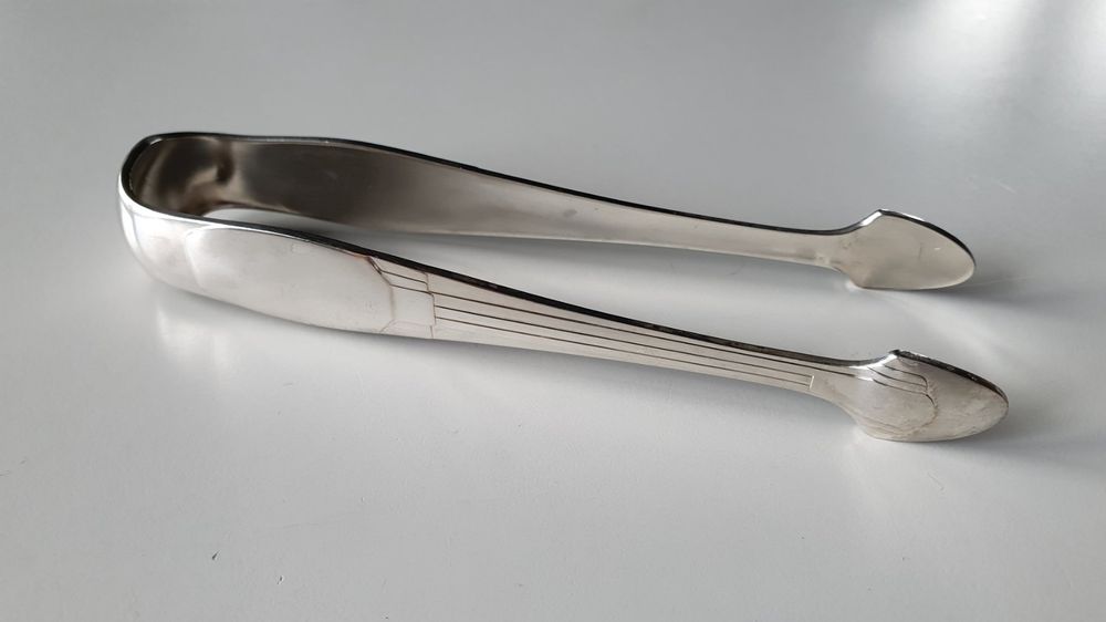 Pince a sucre ERCUIS modèle VIEUX PARIS métal argenté