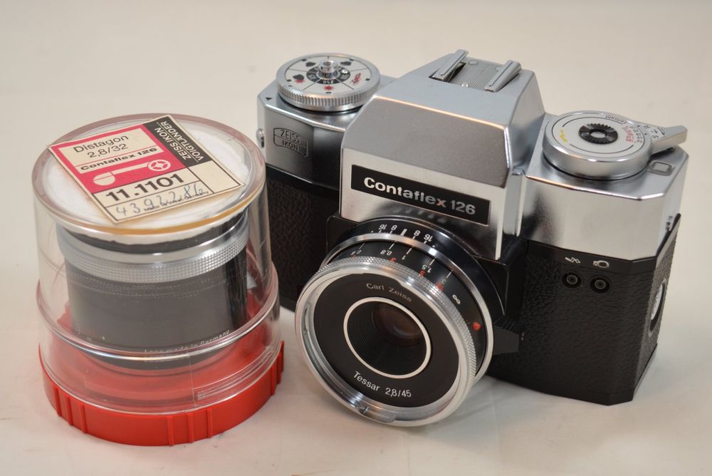 Appareil photo argentique Zeiss Ikon Contaflex 126 objectif