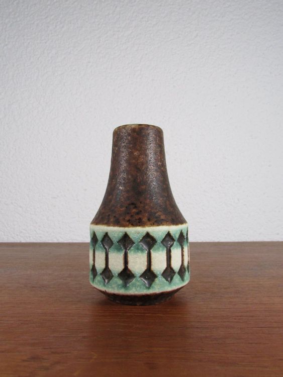 Mini Vase 11 (Mv11) - M I D D L E K I N G D O M