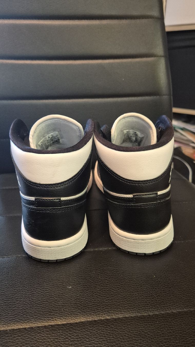 Damenschuhe: Jordan 1 Mid Black White EU 37.5 – Neu (gemäss Beschreibung) aus Luzern von damienglinel 4