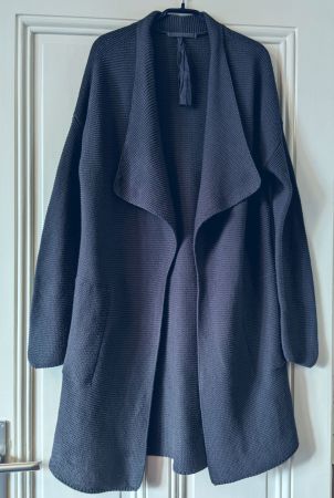 NILE : Long cardigan en tricot de coton bleu-gris S