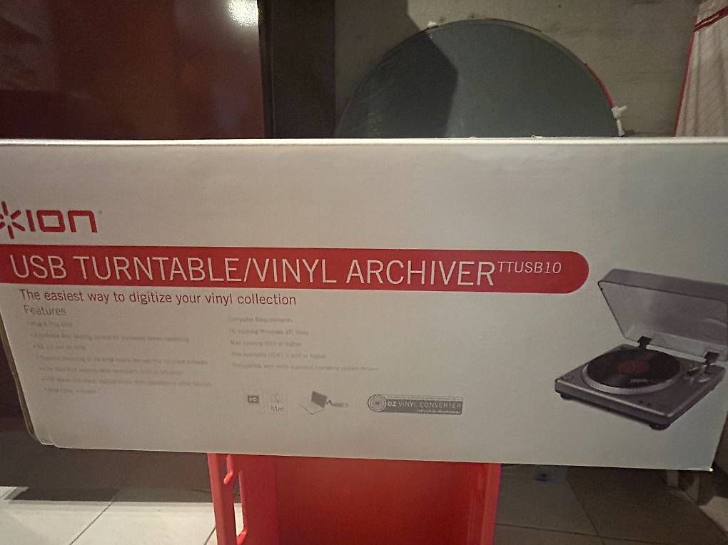 Giradischi: Platine vinyle ION TTUSB10 – Usato da Cossonay-Ville venduto da Drufener 1