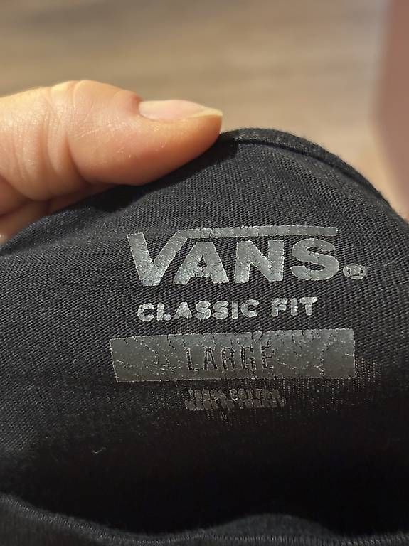 T-shirts: Vans T-Shirt – D'occasion à Sursee par leni.leni 1