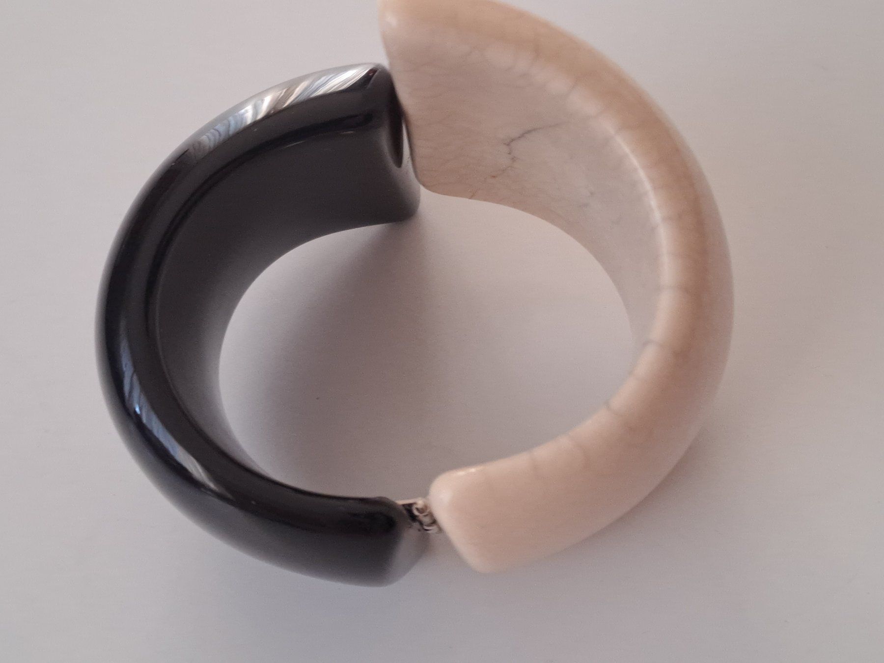 Bracciali & Braccialetti: BRACELET ANGELA CAPUTI EN RESINE – Usato da LAUSANNE venduto da KWEW 2