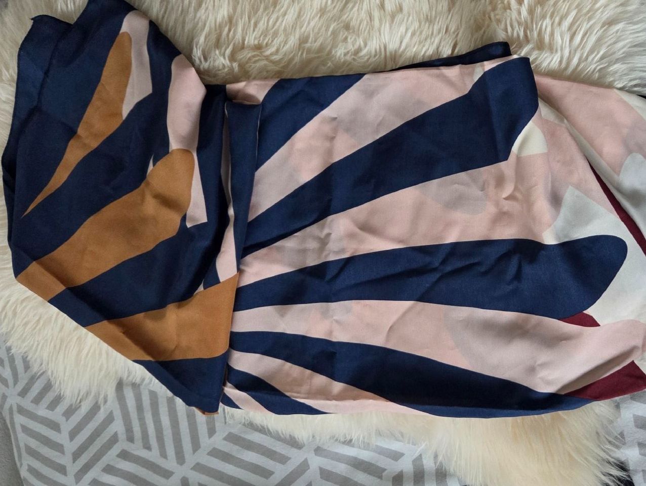 H&M Foulard & Sciarpe: Foulard – Usato da Granges-Paccot venduto da jokko 1