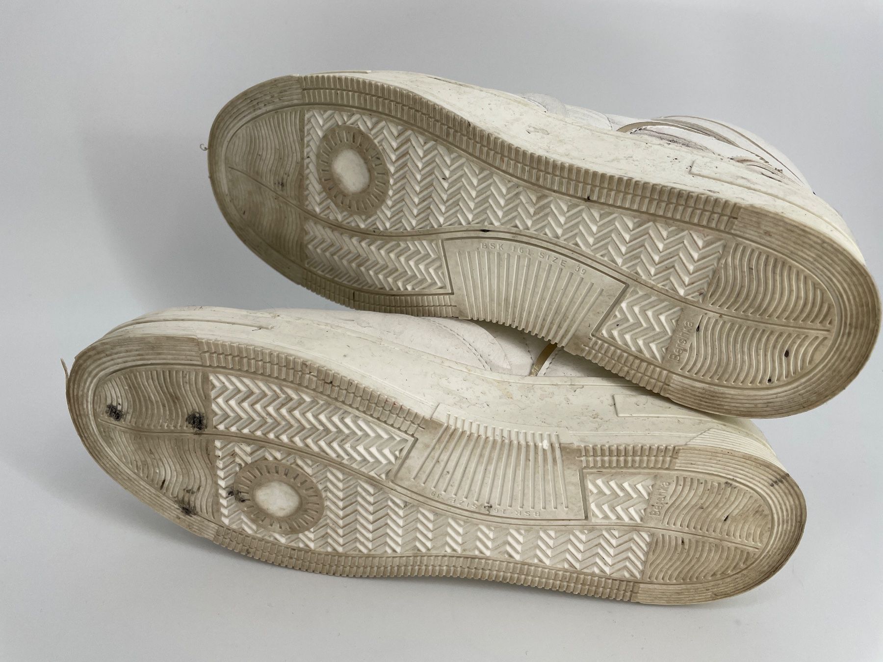 Bershka Chaussures femmes: Bershka Sneaker Gr. 39 – D'occasion à Auenstein par moin. 5