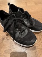 Schwarze Sportschuhe C&A Frauen 39