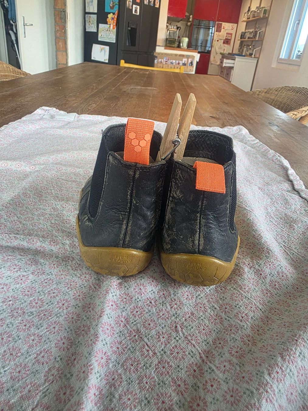 Vivobarefoot Scarpe per ragazzi: Barfussschuhe Gr 25 – Usato da Wichtrach venduto da Elenagonzi