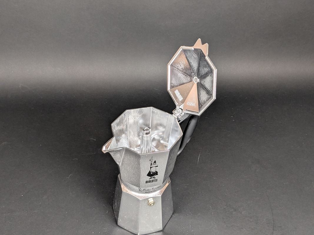 Bialetti Macchine per caffè & Macchine per espresso: BIALETTI Moka Express Kaffeemaschine – Nuovo (secondo la descrizione) da Thun venduto da Restwert_Thun 4