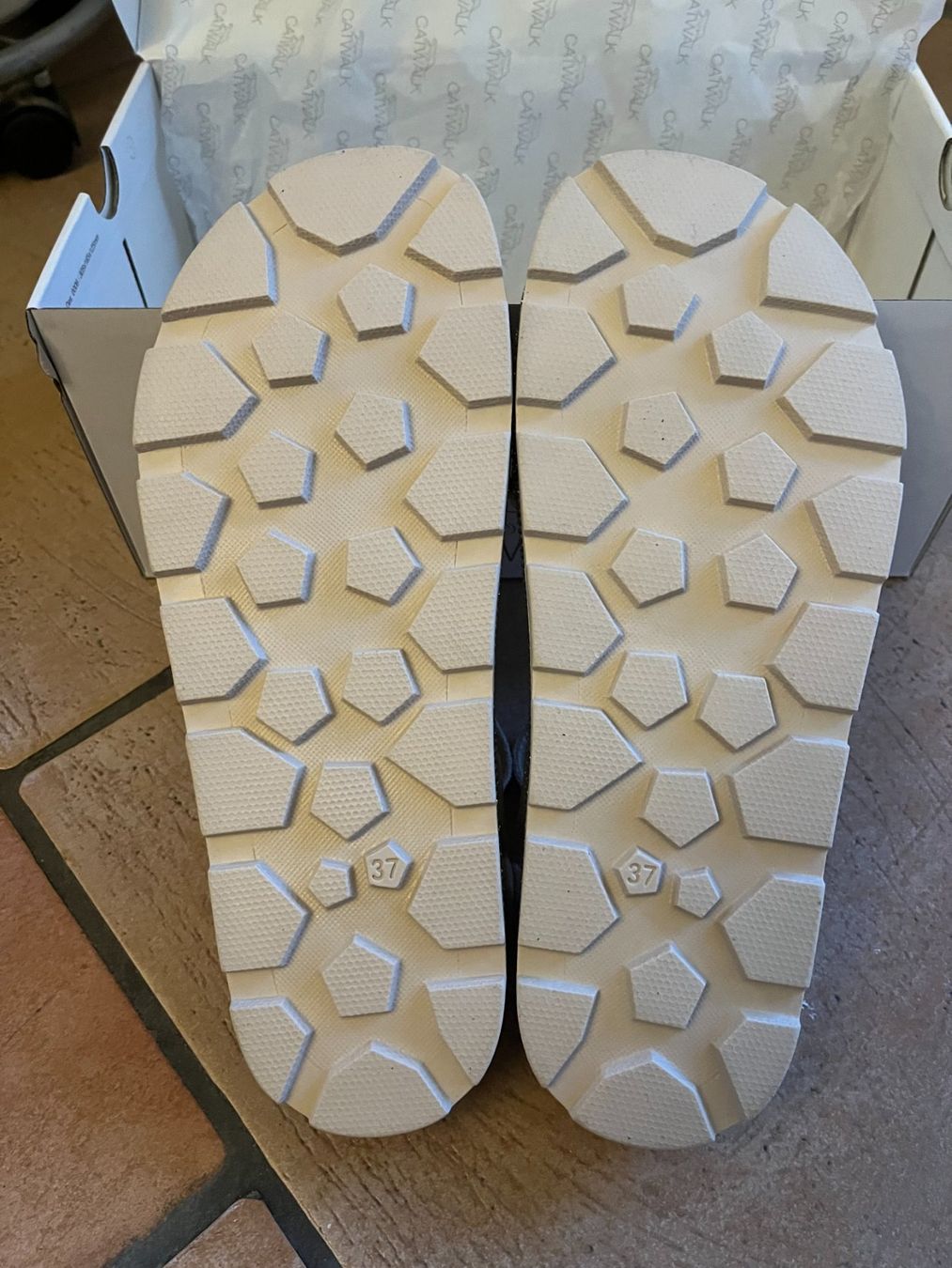 Scarpe da donna: Sandale Gr 37 . Fabrikneu – Nuovo e nell'imballaggio originale da Rekingen AG venduto da Barmaleus 3