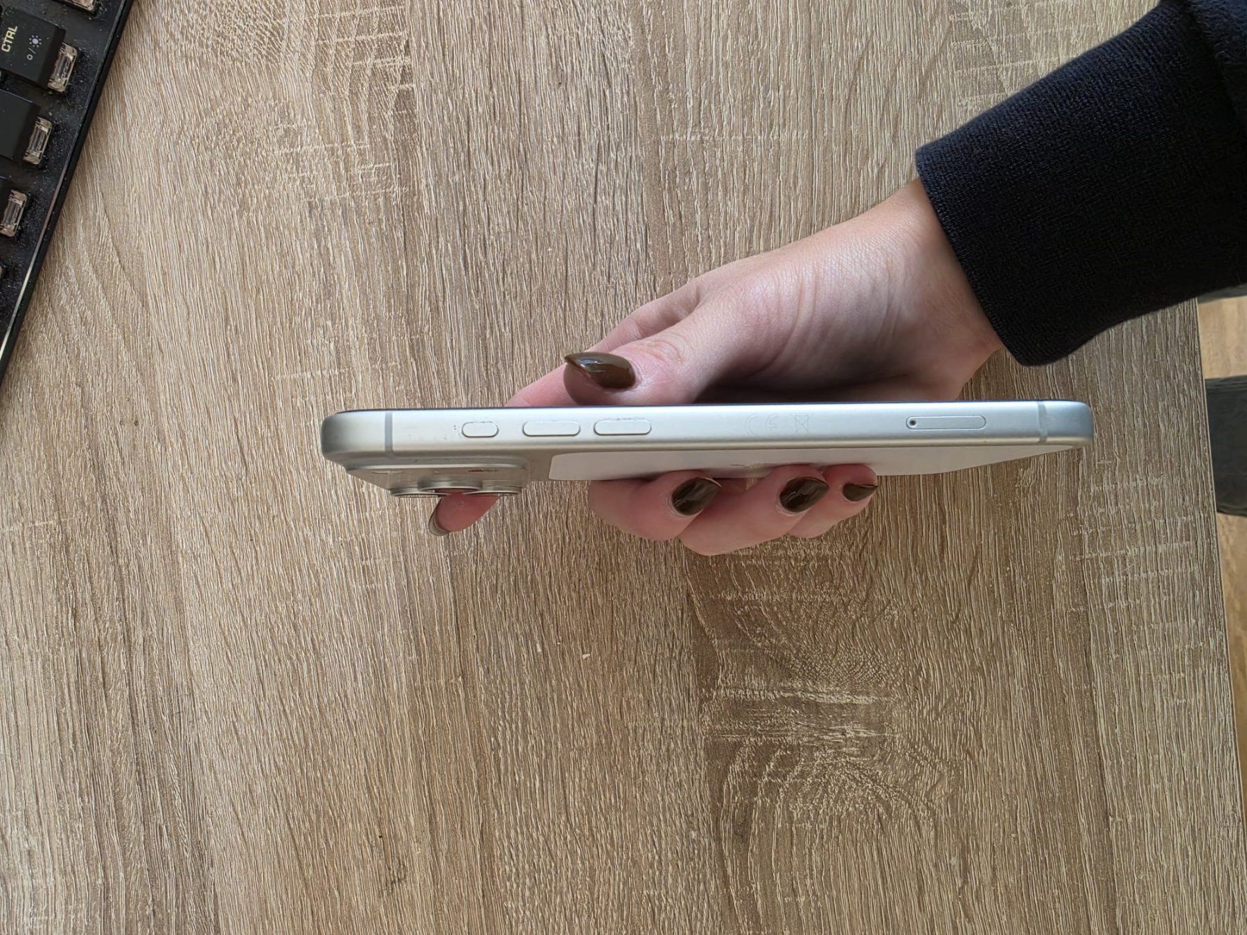 Apple Portables: Iphone 17 pro Max zu verkaufen – D'occasion à Wiesendangen par dan_zdp2 2