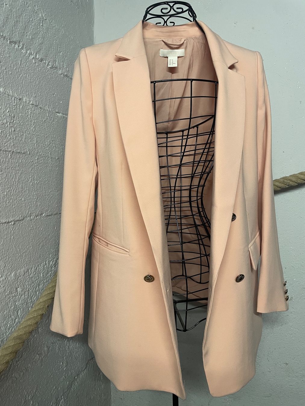 H&M Giacche: H&M neuwertiger Blazer Gr.40 – Nuovo (secondo la descrizione) da Obfelden venduto da 3zwerge 1