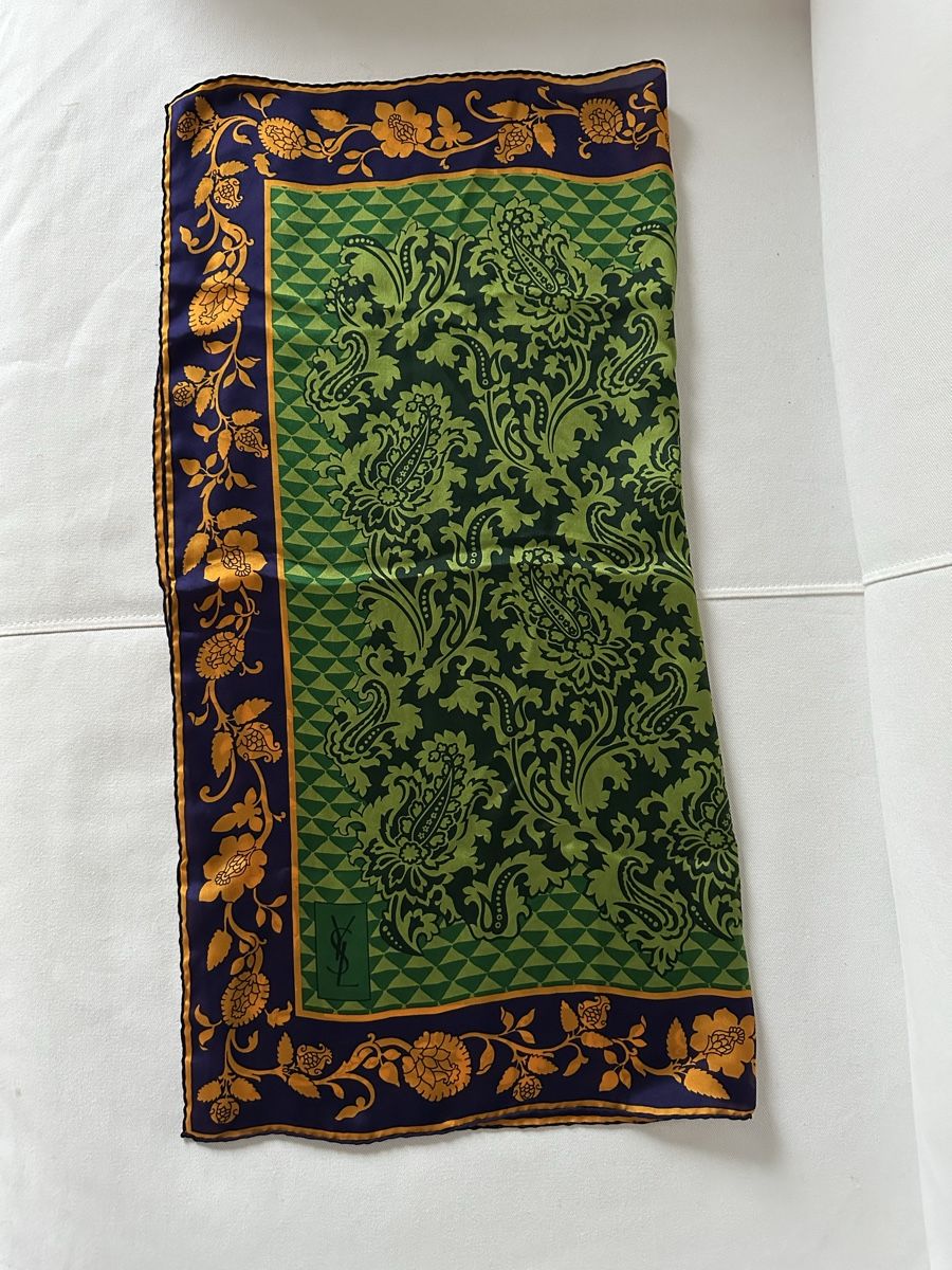Saint Laurent Foulards, Tücher & Schals: Seidentuch YSL – Neu (gemäss Beschreibung) aus Zollikon von _M65_ 3