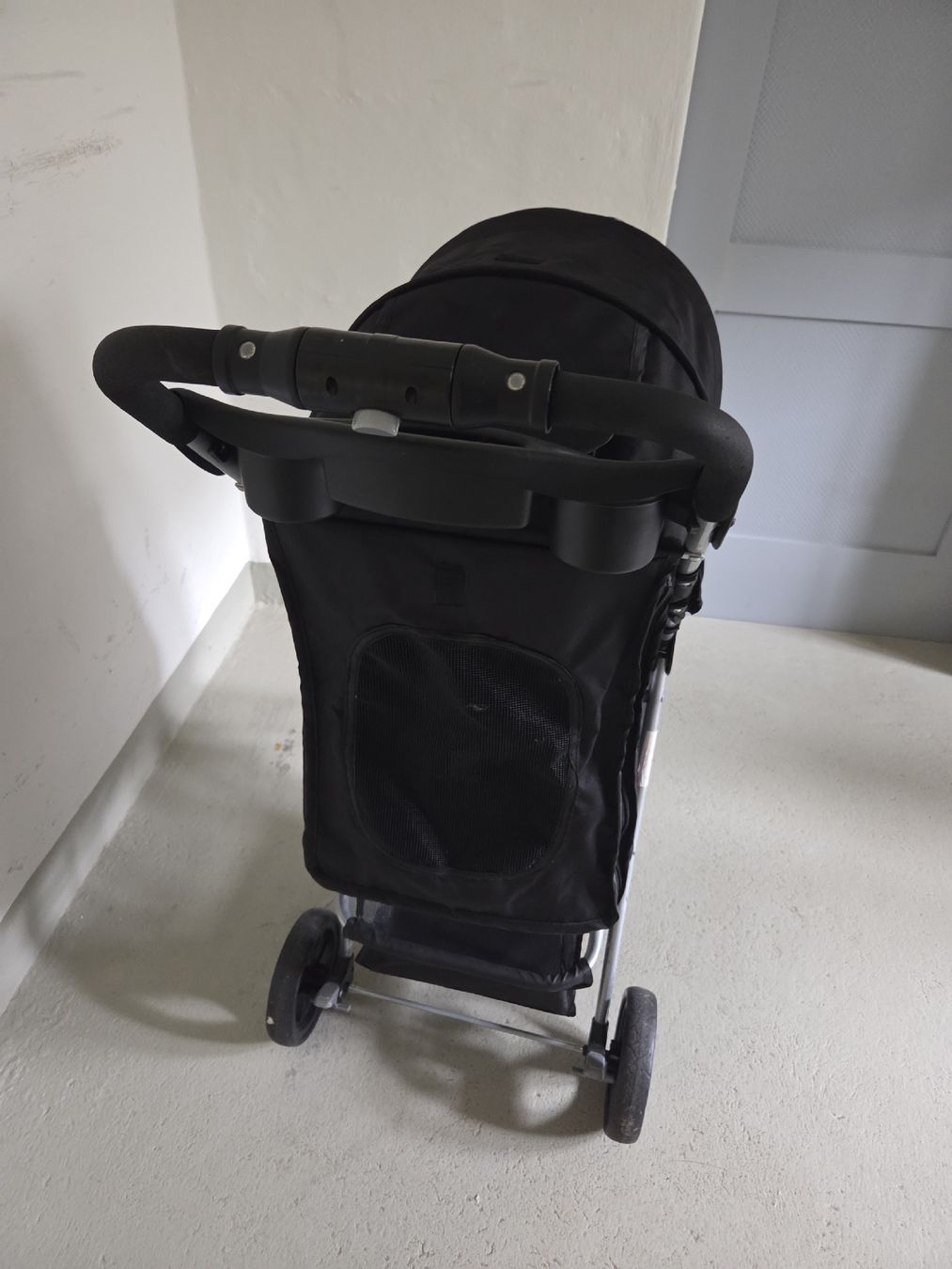 Liege- & Schlafplätze: Hunde Buggy von Trixie – Gebraucht aus Winterthur von katzen07 8
