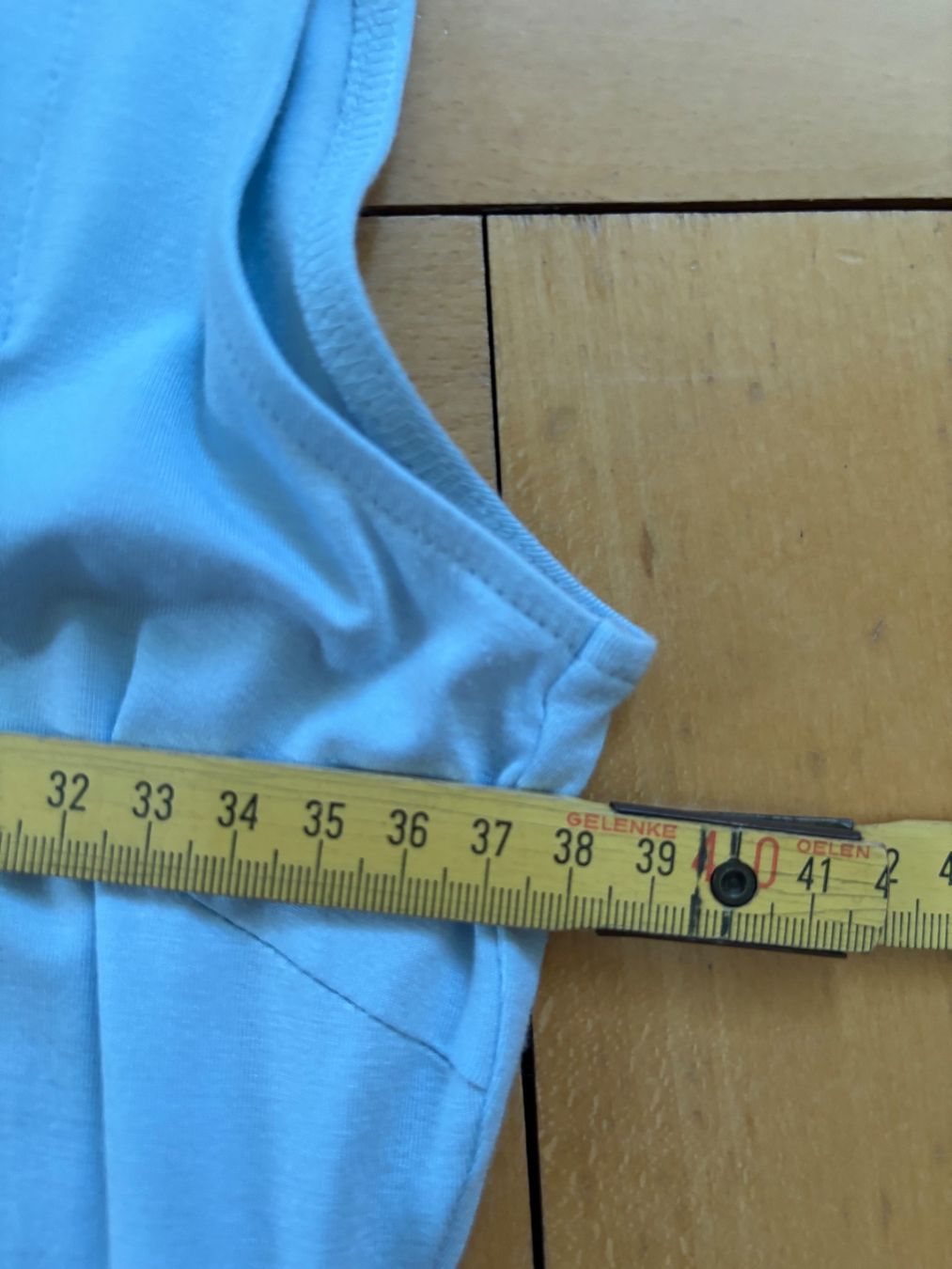 Akris Top: Akris Top,neu, Gr.36-38,cool,Modal, Np.:320.-.- – Nuovo (secondo la descrizione) da St.Gallen venduto da shiwi12 7