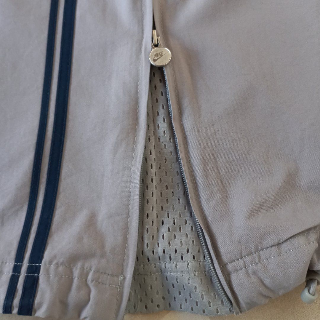 Nike Pantaloni: Vintage Nike Trackpant (S) – Usato da Chamoson venduto da Sapoloshop 2
