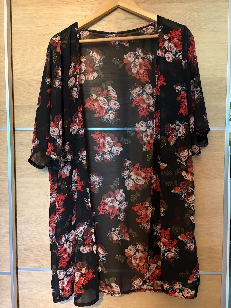 Arte internazionale: Kimono Damen Blumenmuster schwarz Polyester Elastan – Usato da Frenkendorf venduto da lrhggrty