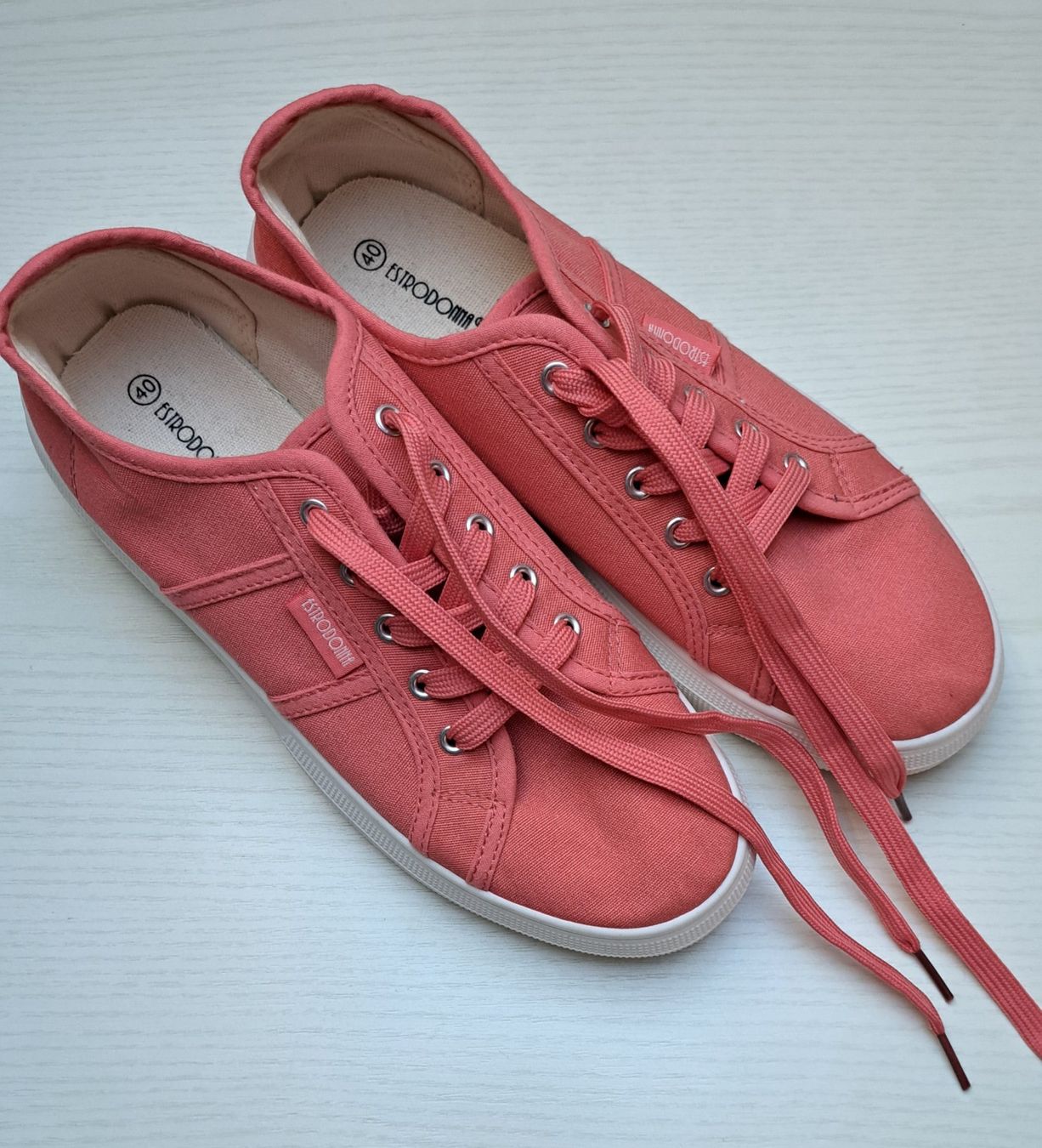 Scarpe da donna: Estrodonna Sneaker – Usato da Reutigen venduto da IrisFashion 2