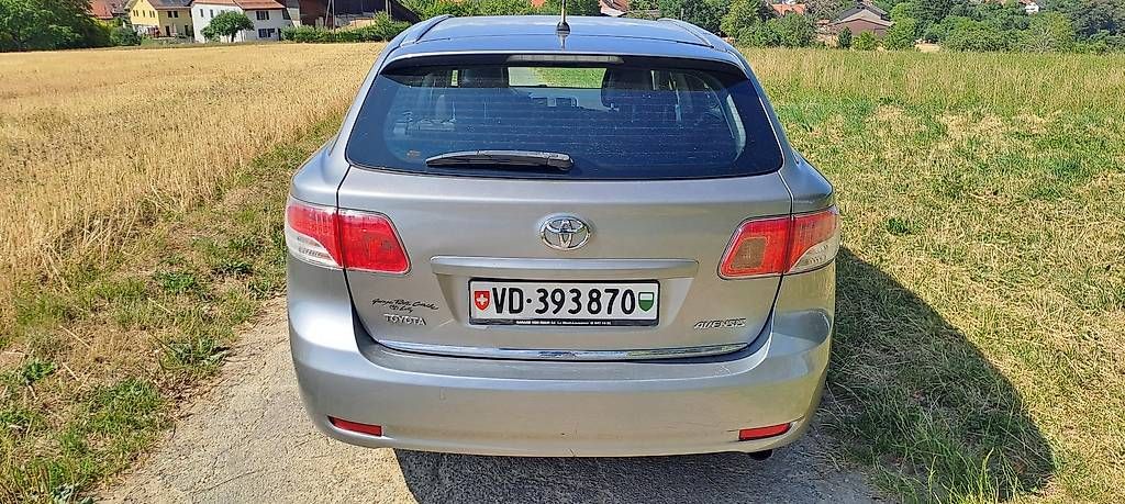Automobili: Toyota Avensis – Usato da Echallens venduto da rubiko 4