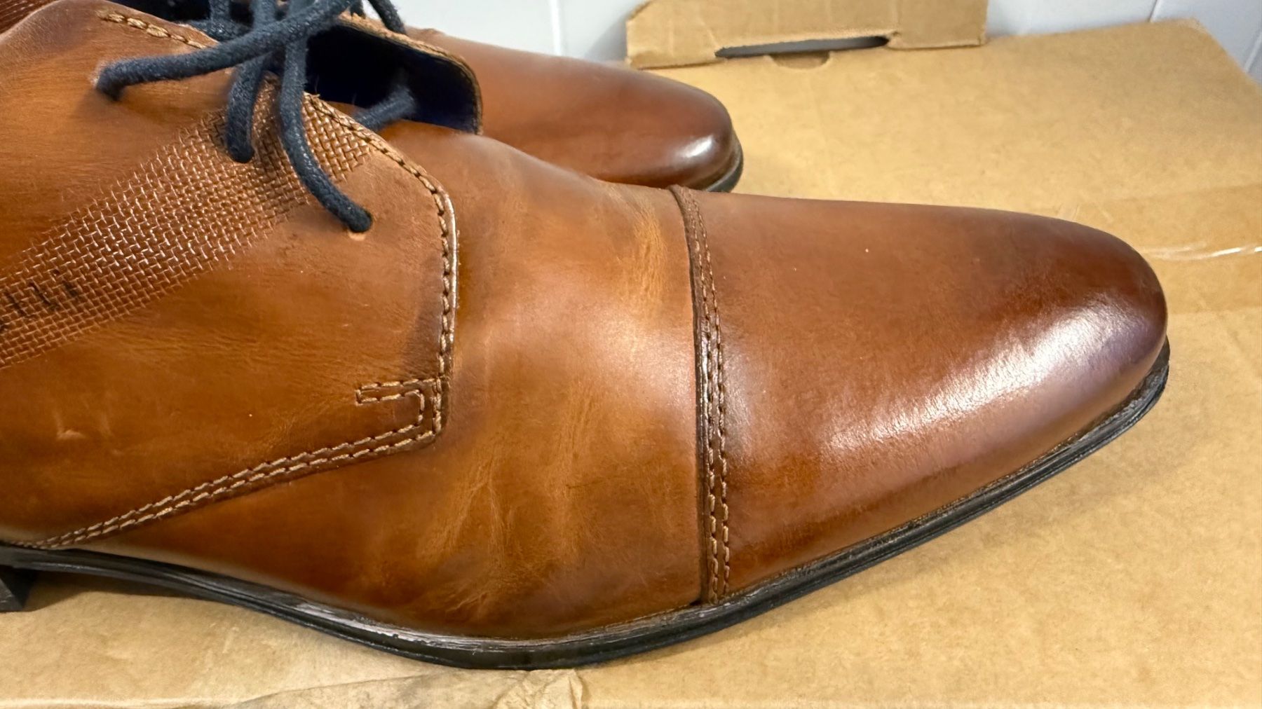 Bugatti Scarpe da uomo: Bugatti Herrenschuhe Leder 44 – Usato da Zürich venduto da guille.arg 4