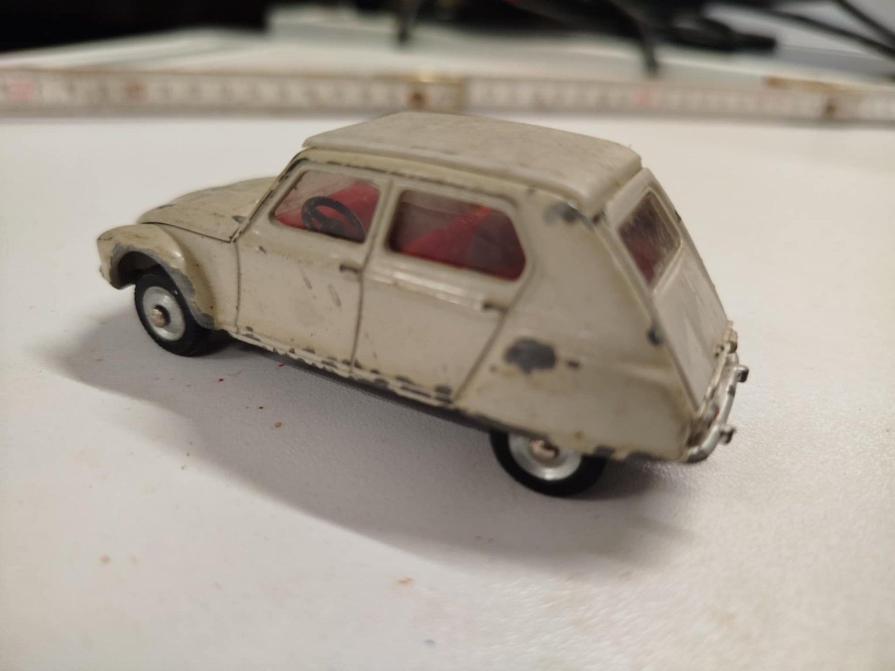 Dinky Toys Modellautos: Dinky Toys (nr 16) – Gebraucht aus La Chaux-de-Fonds von Emmaus2300CDF 1
