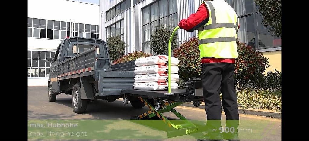 Carrelli elevatori e a forche: Scherenhubwagen mit Akku Transporter einfach Laden – Nuovo e nell'imballaggio originale da Necker venduto da liq24 1