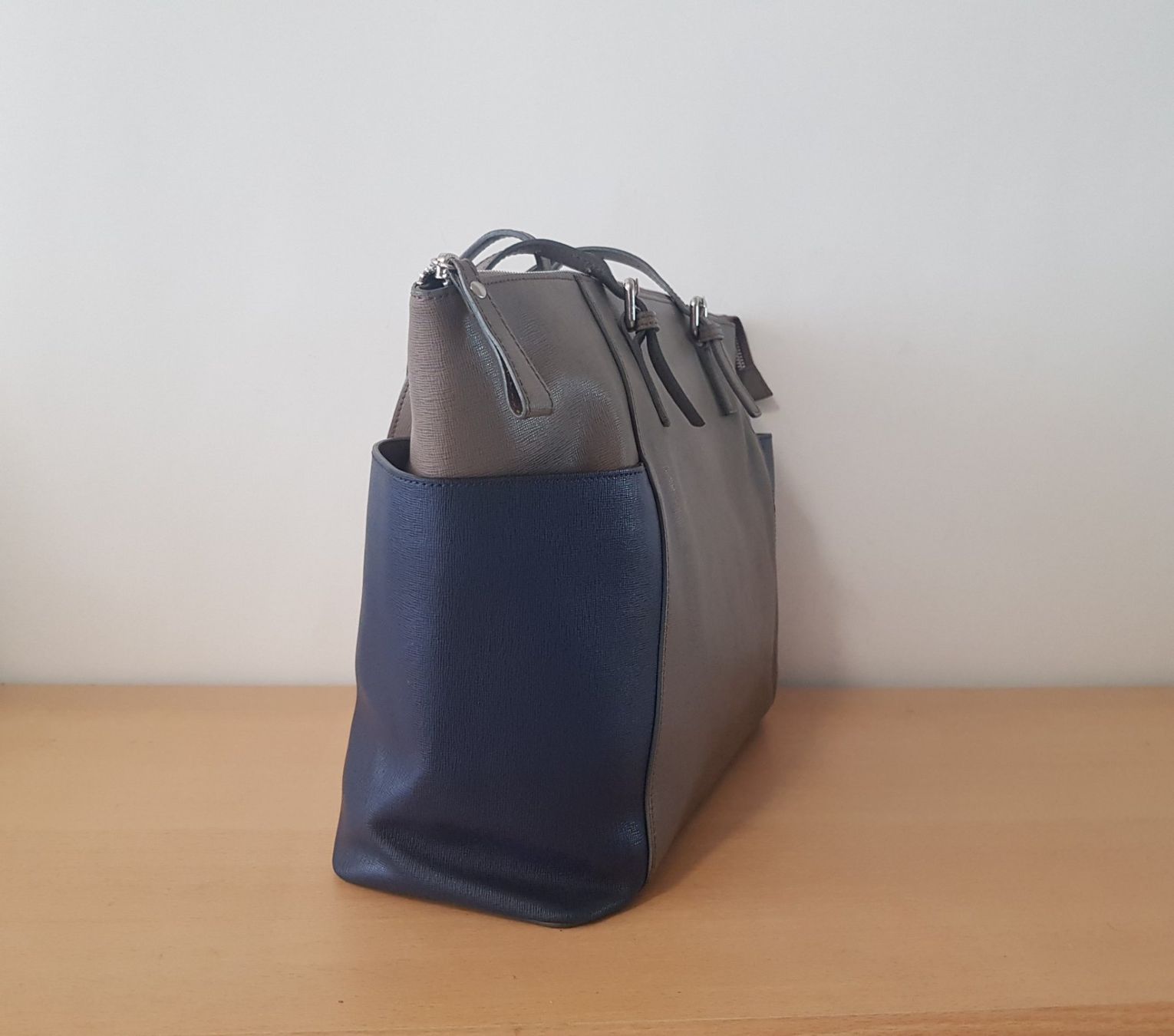 Navyboot Borse da donna: Navyboot Schultertasche/Shopper – Usato da Basel venduto da chien008 2