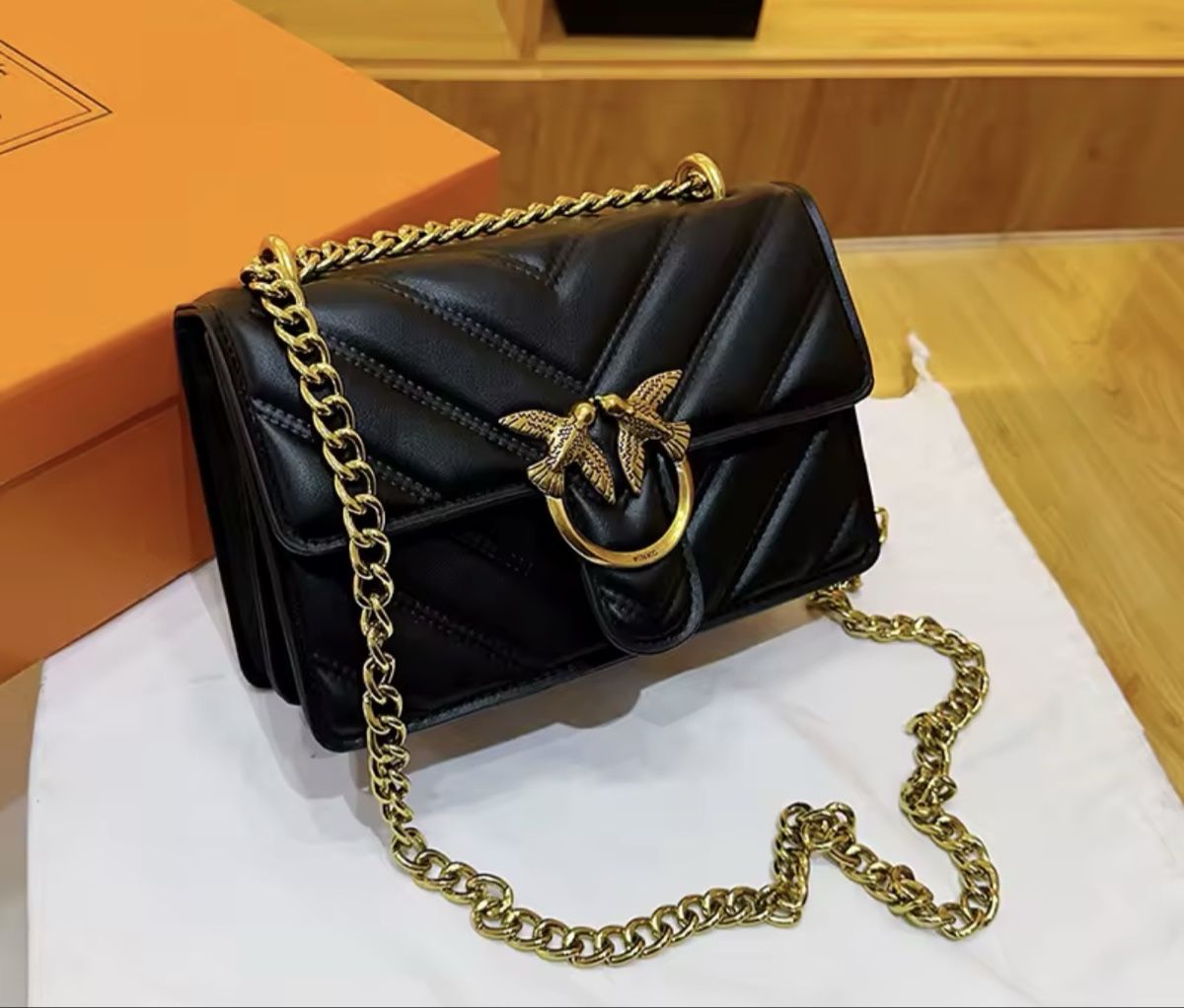 Pinko Taschen: Sac à main Pinko – Neu und originalverpackt aus Châtel-St-Denis von Montclair_Swiss