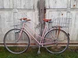 Retro Damen-Fahrrad altrosa
