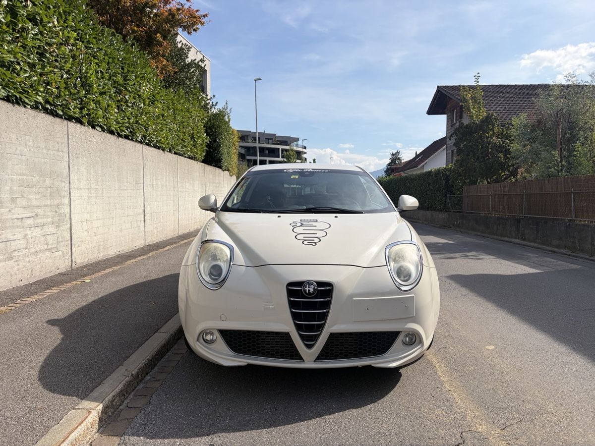 Alfa Romeo Autos: Alfa Romeo MiTo weiss – D'occasion à Flums par RehanEssar