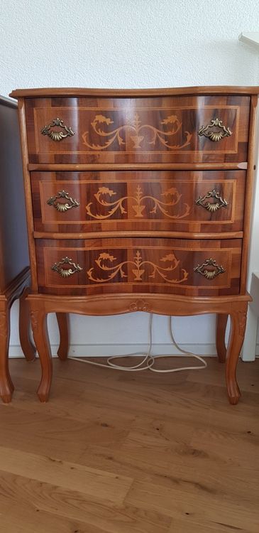 2 schöne, alte Kommoden Kaufen auf Ricardo