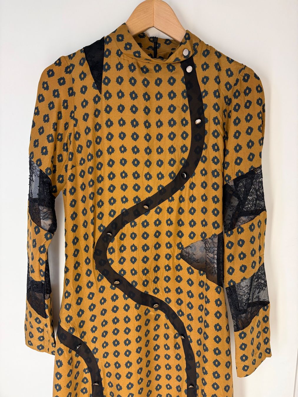 Vestiti: Seidenkleid Gr. 36 – Usato da Frauenfeld venduto da LIL_NA 2