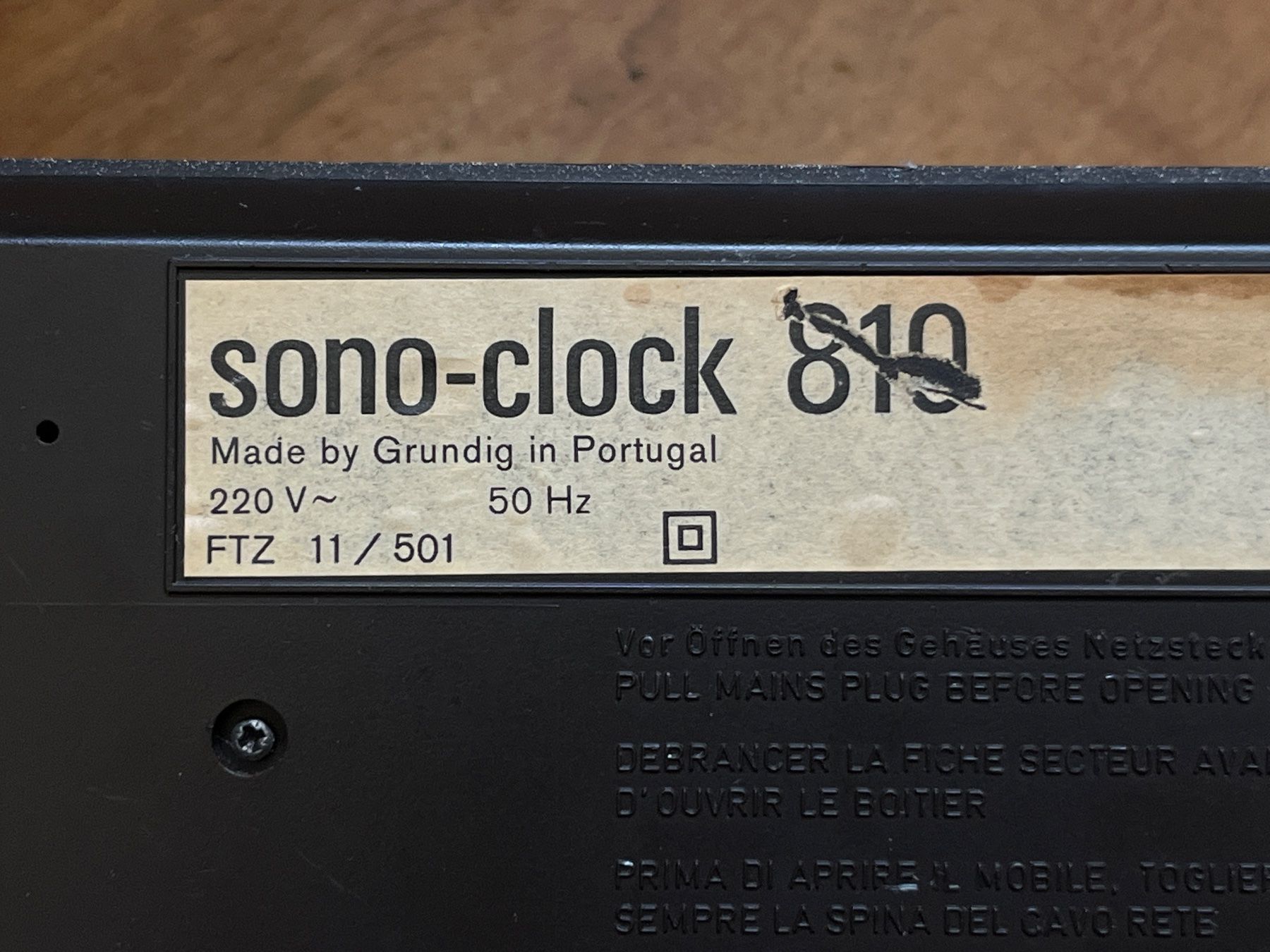 Grundig Radios: Grundig Sono Clock 810 – Gebraucht aus Otelfingen von Yossi-68 7