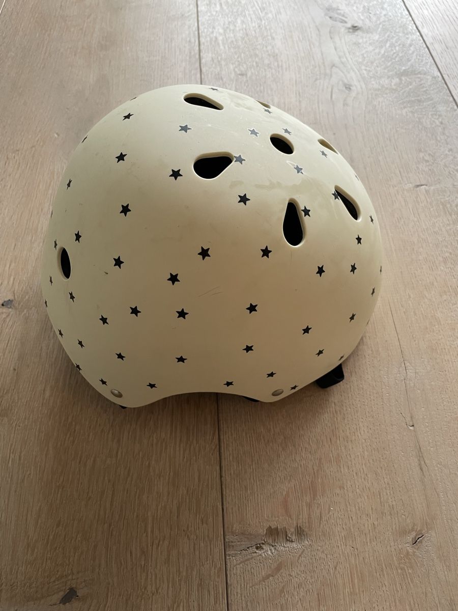 Banwood Caschi: Banwood Kinderhelm Gr. 50-54 – Usato da Hohenrain venduto da Oters 3