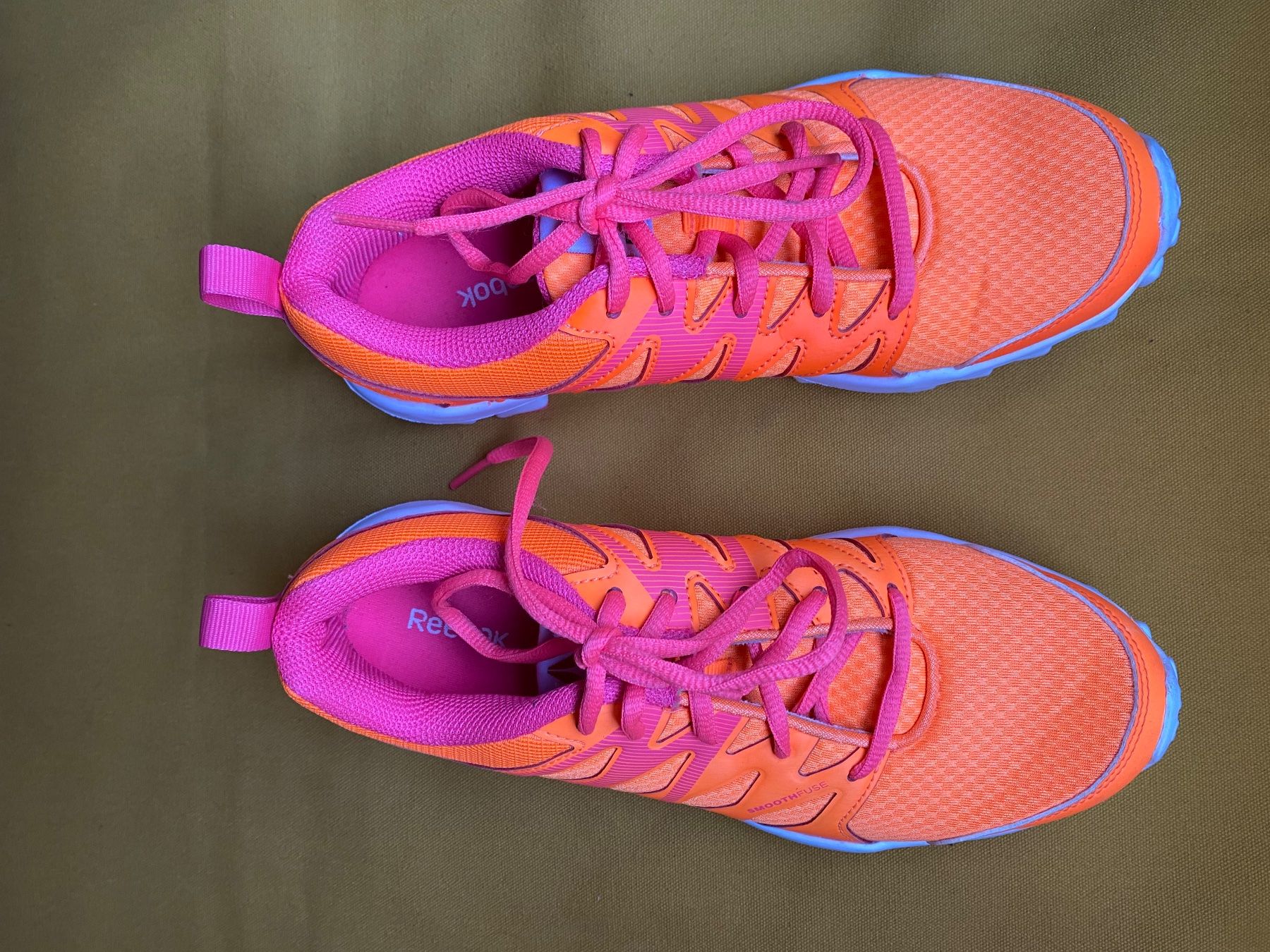 Reebok Herrenschuhe: Sneakers Reebok neufs  T. 35 – Gebraucht aus Broc von ffribourg