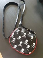 Süsse kleine Gothic Tasche mit Totenköpfen, ab 1.00