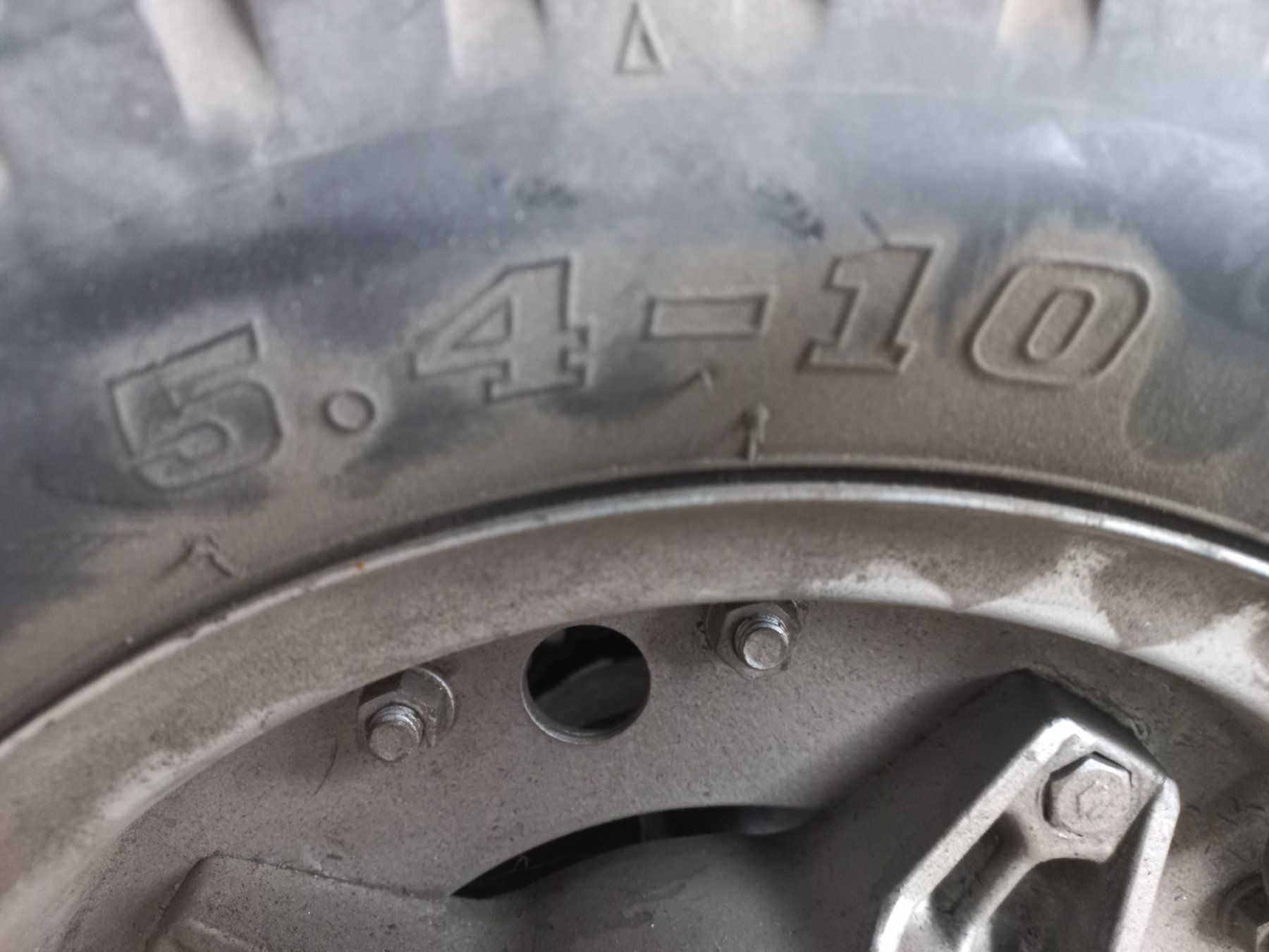 Suzuki Pneumatici & Ruote complete: Oldtimer Motorrad Suzuki RV 50 Hinterrad kompl – Usato da Dulliken venduto da mopar030 3