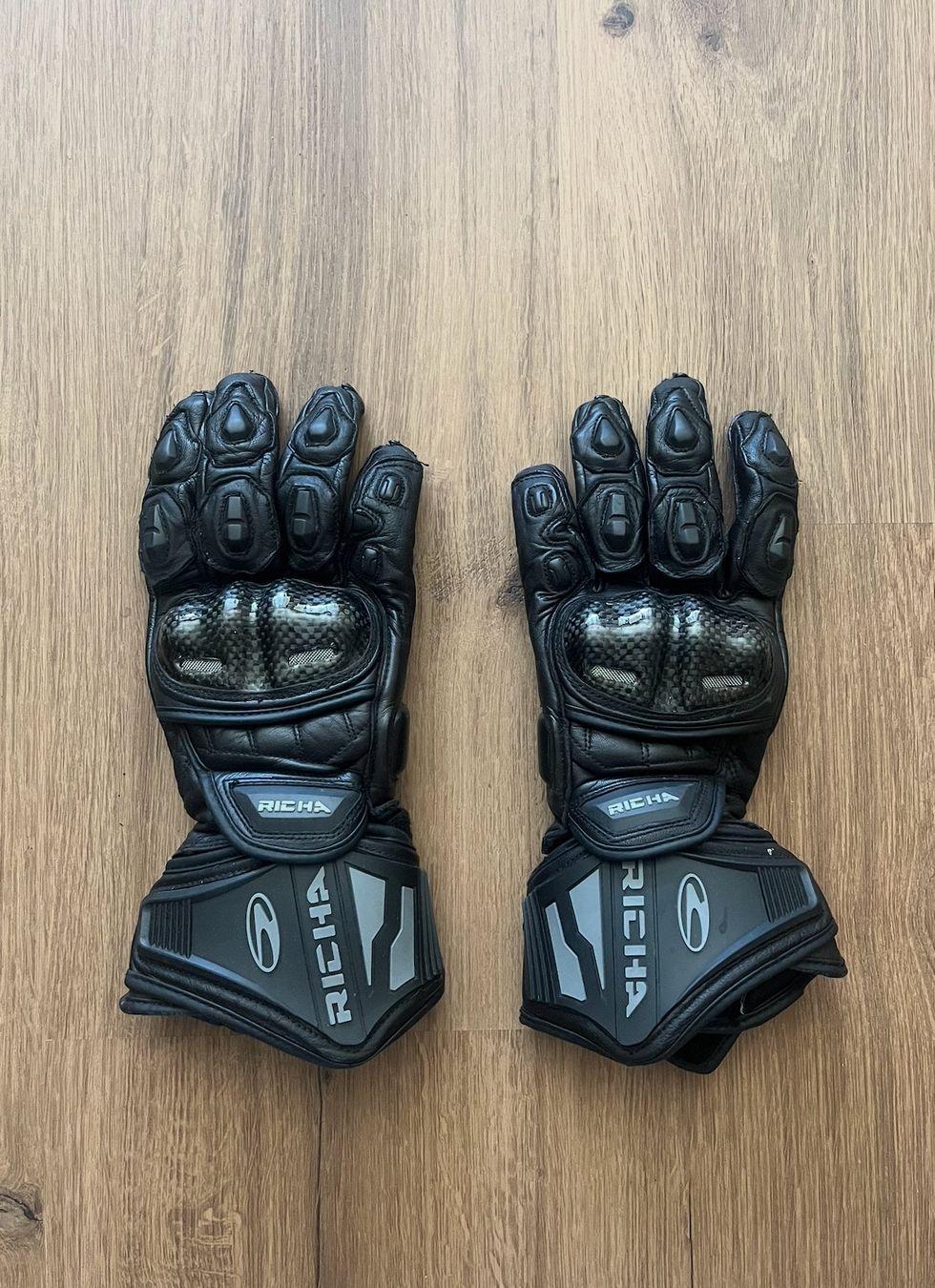 Autres accessoires hommes: Richa Motorrad Handschuhe Schnäppchen 🔥 – D'occasion à Arisdorf par G.Friderich