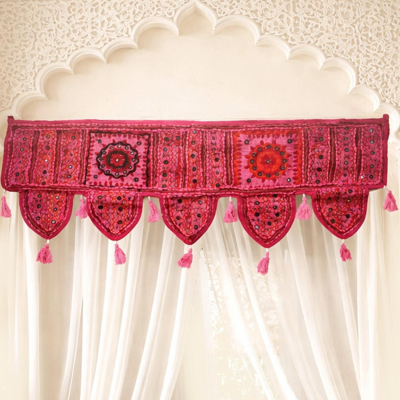 Vorhänge: Patchwork Türbehang Thorang 100cm Toran Indien  Pink – Neu und originalverpackt aus Bad Salzdetfurth von Weltenbummler-Shop