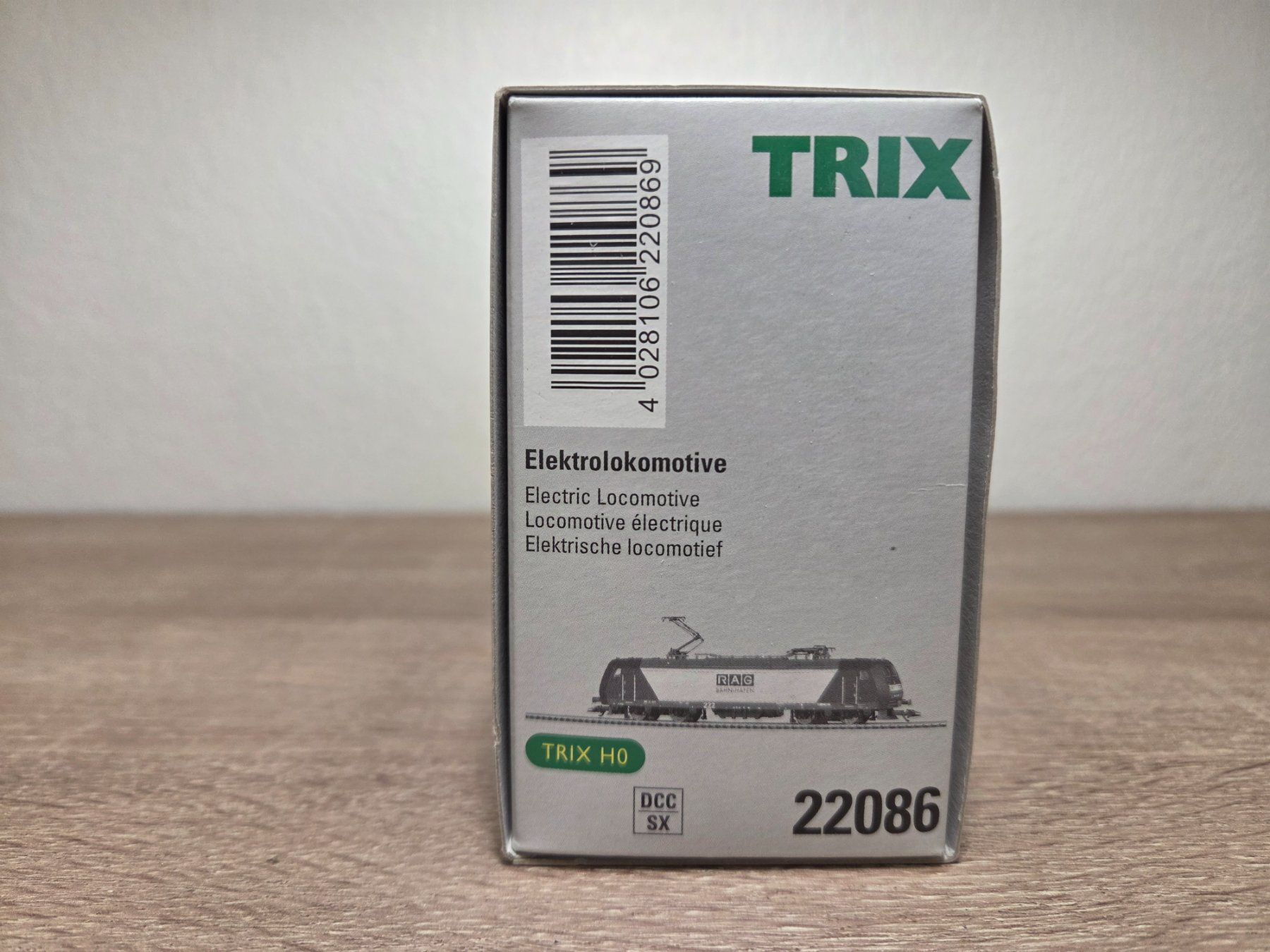 Trix Modellini di ferrovie: Trix 22086 E-Lok BR 185 RAG Digital H0 – Usato da St-Aubin-Sauges venduto da Lo_Go 7