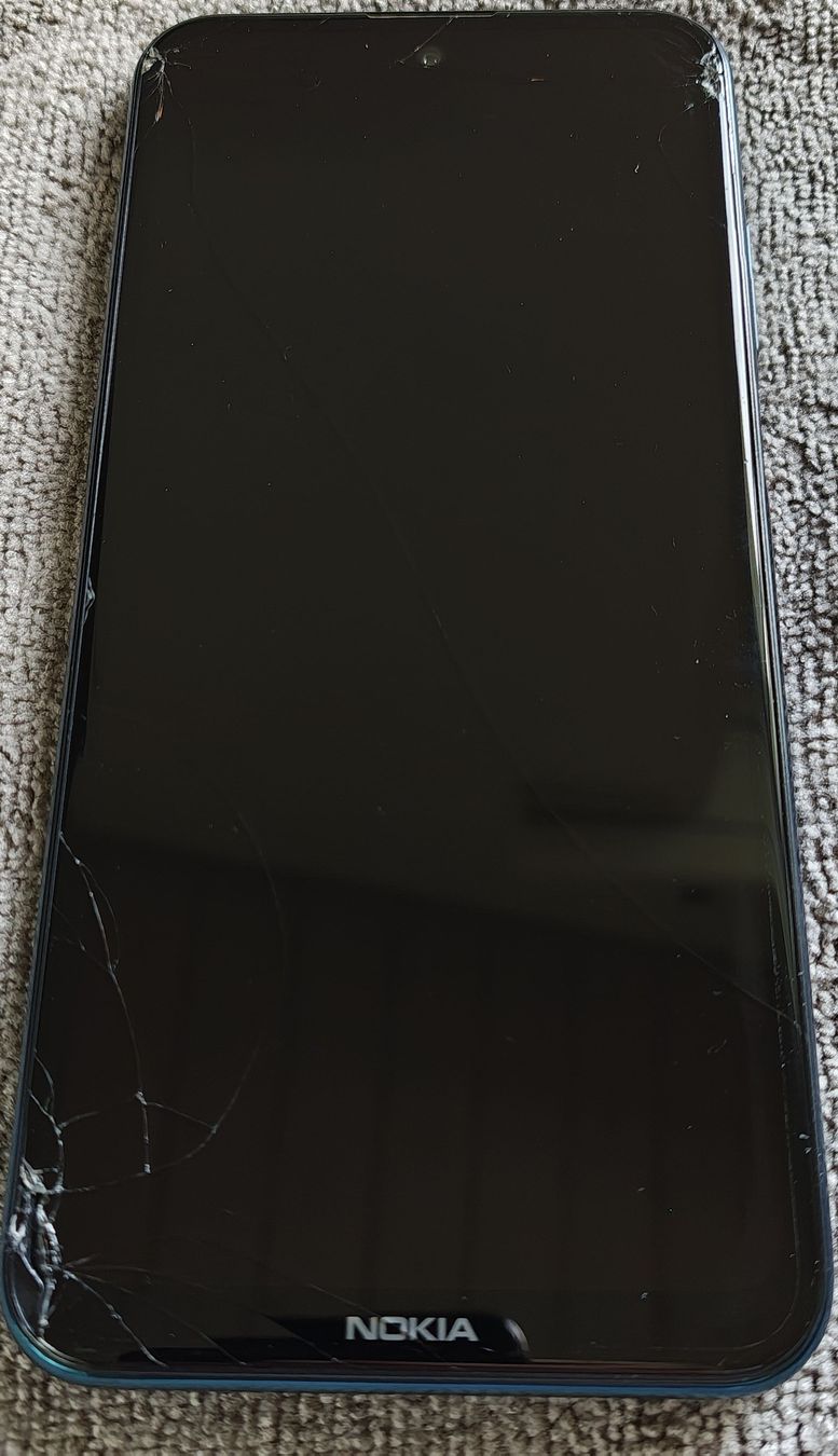 Nokia Telefoni cellulari / Smartphones: NOKIA X20 - Smartphone Bildschirm gesplittert – Difettoso da St. Gallen venduto da tintan