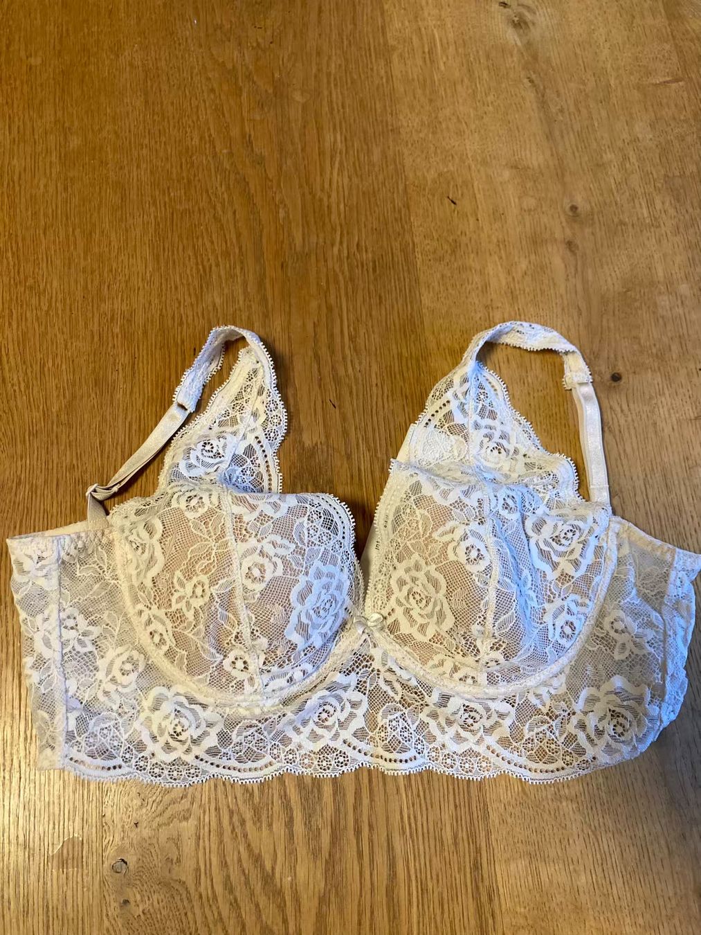 Intimissimi Altra biancheria intima: Eleganter Spitzen-BH, 80 B, Cremefarben, Intermissimi – Nuovo e nell'imballaggio originale da Winterthur venduto da phi_hfs7 1