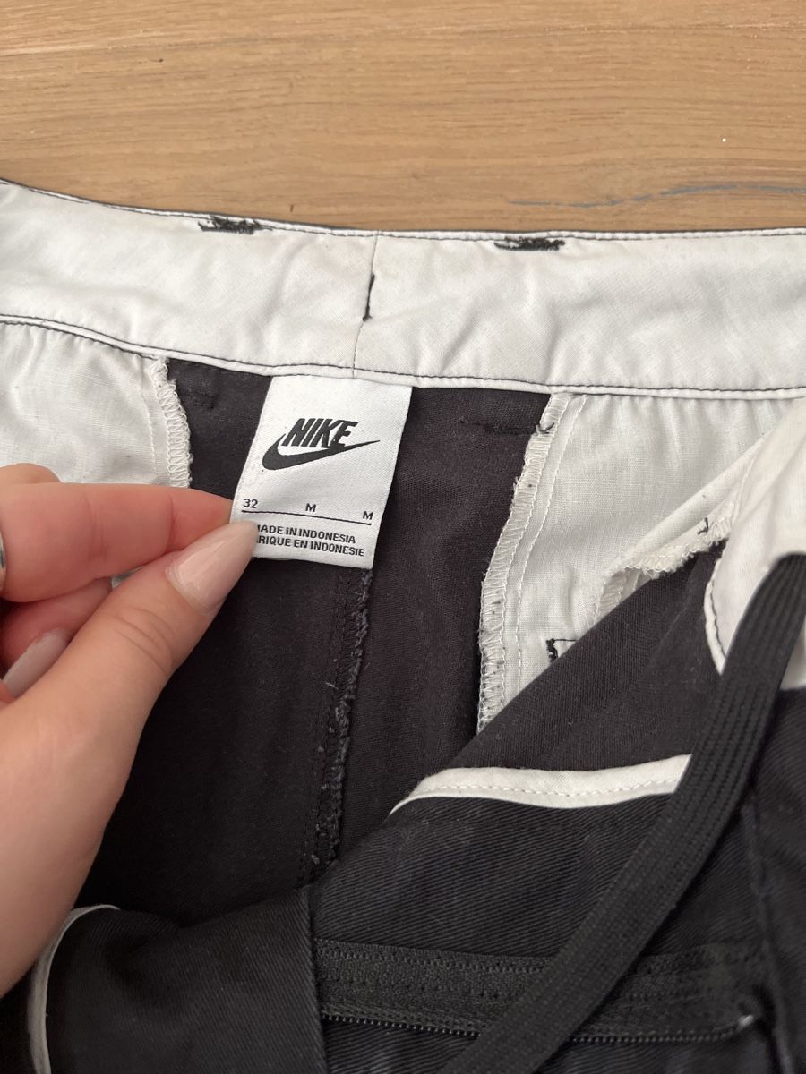 Nike Jeans: Nike Jeans (y2k) – Usato da Balzers venduto da liv_wzl8 1