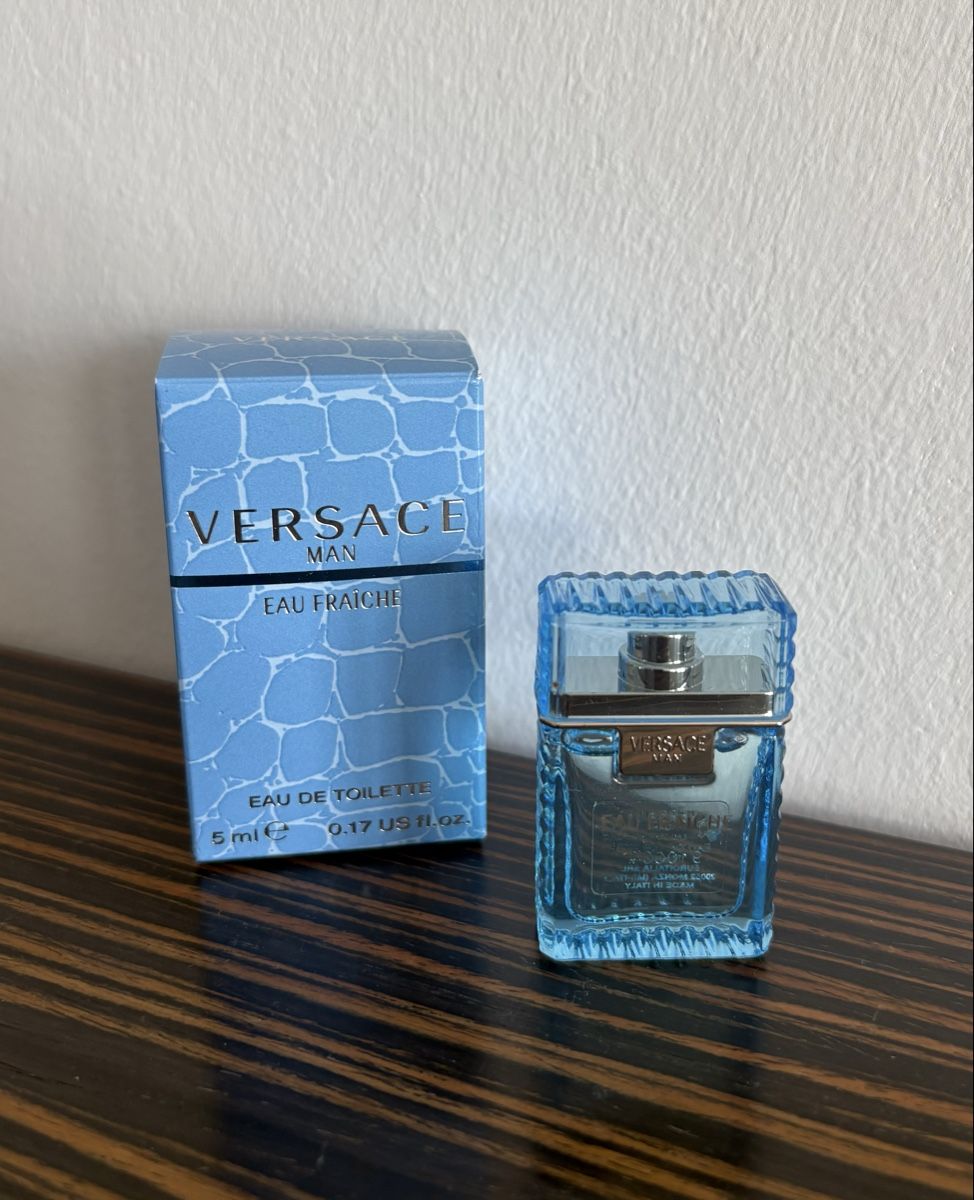 Versace Profumi & Eau de Toilette: Versace Man Eau Fraiche Luxus-Miniatur 5ml – Nuovo e nell'imballaggio originale da Zürich venduto da ciceroZH