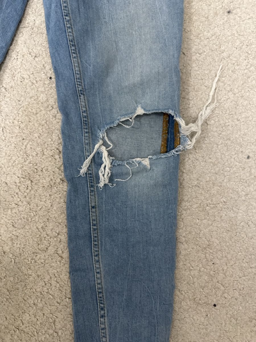 Jeans: Zerrissene Jeans – Usato da Bolligen venduto da arg_v256 2