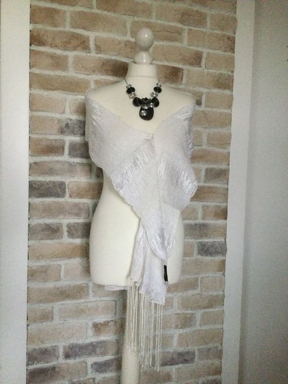 Foulard Esprit Blanc Naturel à Fleurs Avec Franges - 100% Lin - Occasion
