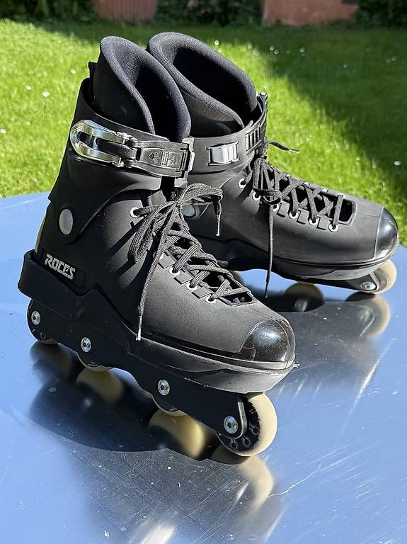 Inline-Skating & Rollschuhe: ROCES Majestic 12 Gr. 44 Men – Gebraucht aus Untersiggenthal von Topaz3