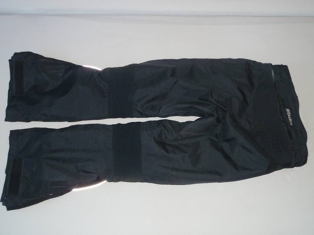 Pantalons: Motorradhosen Grösse S oder 44 – D'occasion à Chur par fitundheil 1