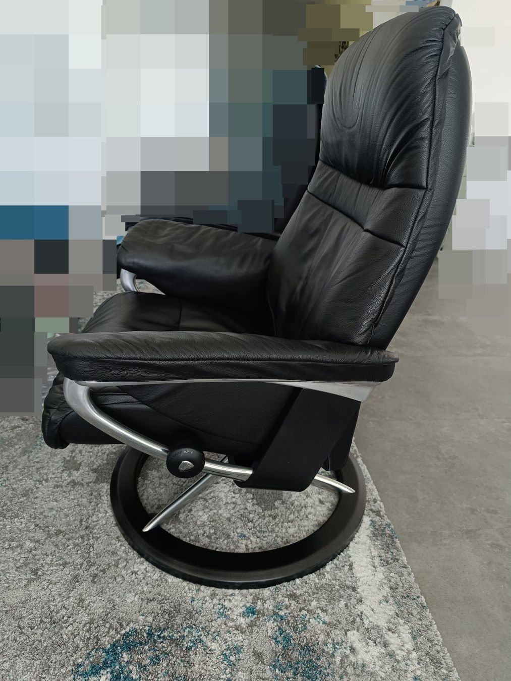 Stressless Fauteuils: Stressless Sessel mit Hocker, schwarzes Leder / Relaxsessel – D'occasion à Bülach par SunniMaro 1